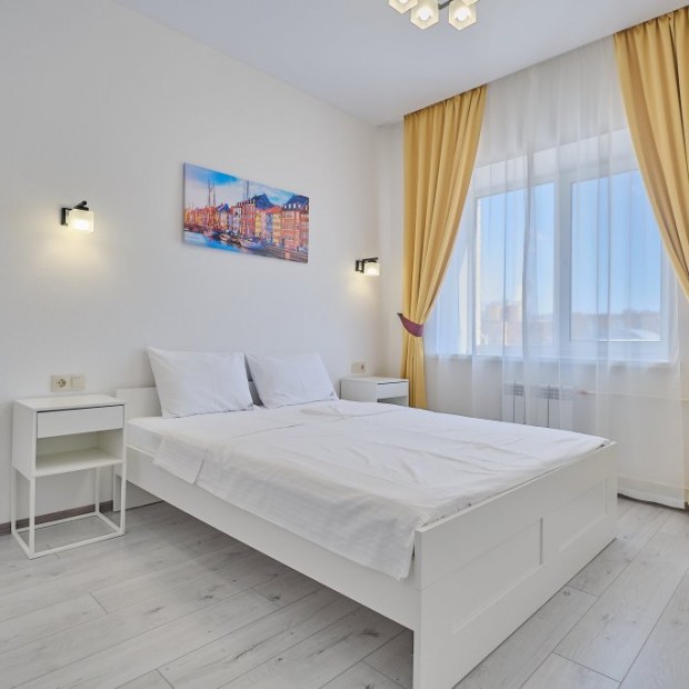 Фотографии квартиры 
            Апартаменты Петровские у озера