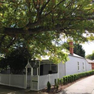 Фотографии гостевого дома
Magnolia Cottage