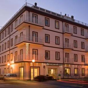 Фотографии гостиницы
Card International Hotel