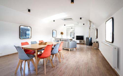 Фотография мини отеля Arcadia - Péniche de Standing à Namur avec vue sur la Citadelle