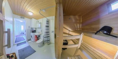 Фотографии гостевого дома 
            "Nordica with Sauna" between Oulu University & City Centre