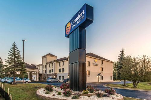 Фотография гостиницы Comfort Inn & Suites North Aurora - Naperville