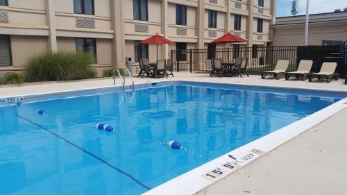 Фотография гостиницы Holiday Inn Charlotte Airport, an IHG Hotel