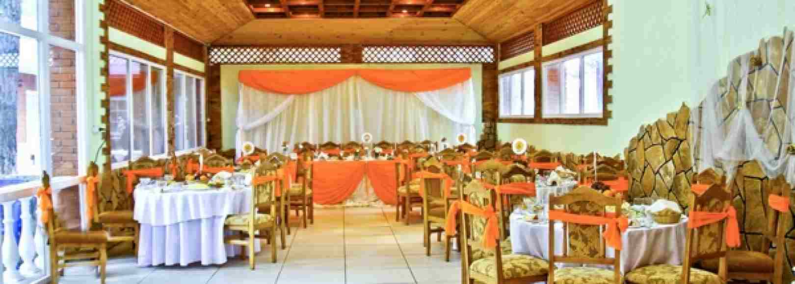 Фотография банкетного зала Летний свадебный зал на 100 персон