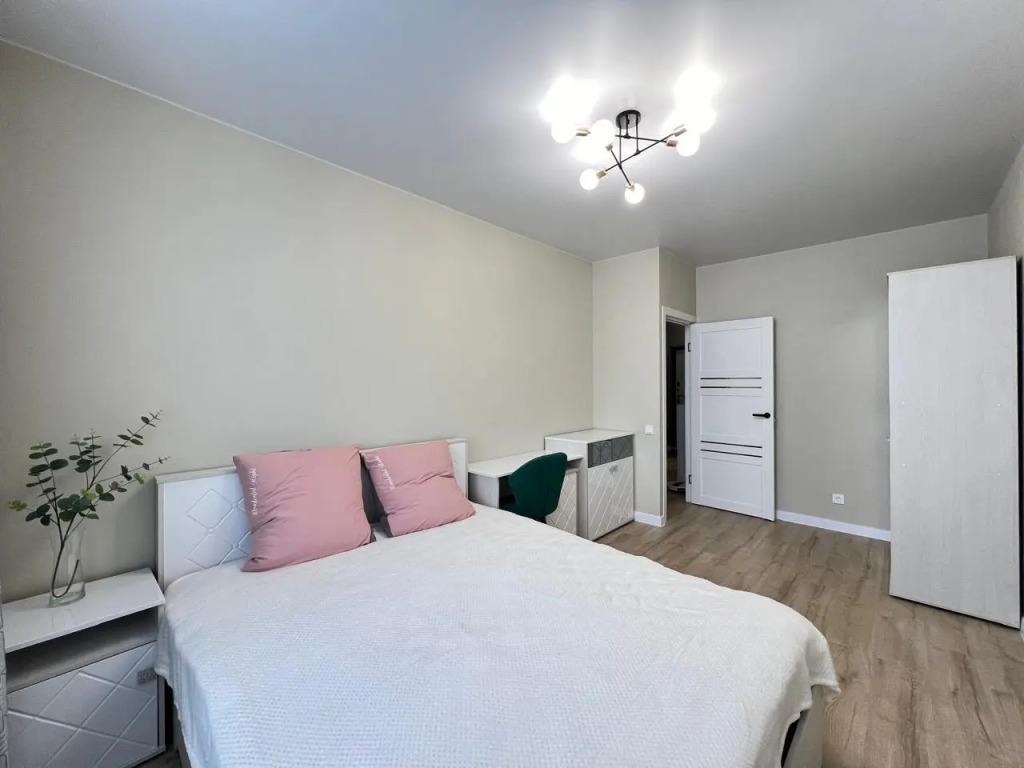 Фотография квартиры Tolstoy Apart (Толстой Апарт) на улице Аркадия Шипунова 12