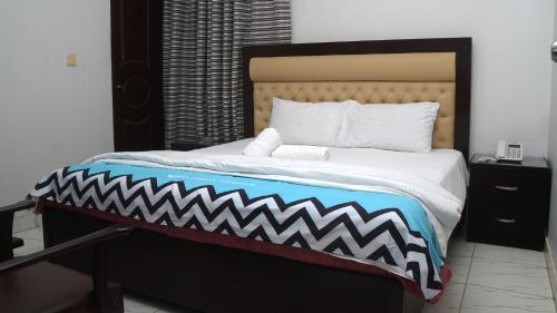 Фотография мини отеля Ktown Rooms, Badar Commercial, Near Seaview