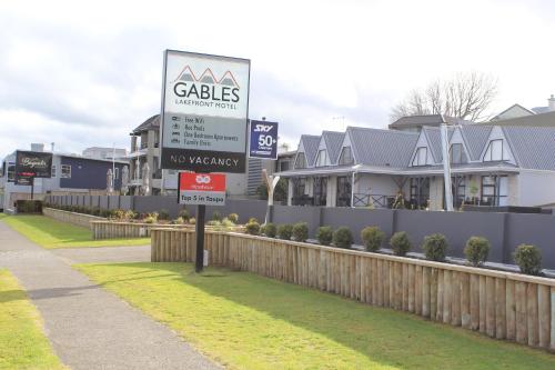 Фотография мотеля Gables Lakefront Motel