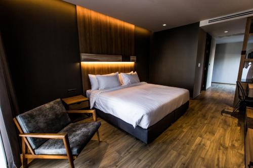 Фотография гостиницы The Teak Hotel