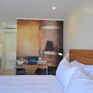 Фотографии мотеля
The Griff Motel