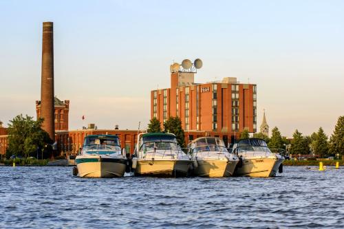 Фотография гостиницы Hôtel Plaza Valleyfield
