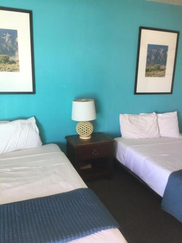 Фотография мотеля Desert Hills Motel