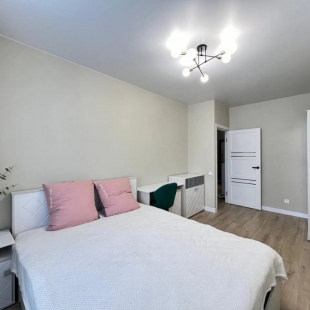 Фотография квартиры Tolstoy Apart (Толстой Апарт) на улице Аркадия Шипунова 12