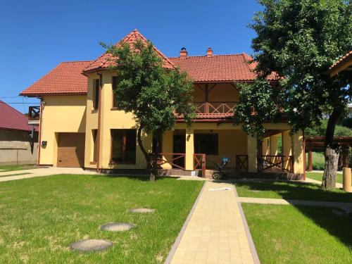 Фотографии гостевого дома
Дом у реки