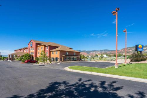 Фотография гостиницы Comfort Inn and Suites Cedar City