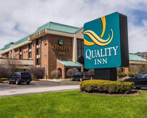 Фотография гостиницы Quality Inn Schaumburg - Chicago