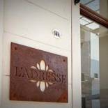 Фотография гостиницы L'Adresse Hôtel Boutique