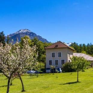 Фотографии мини отеля
"La Combe Fleurie" Appartements & Chambres SPA privatif