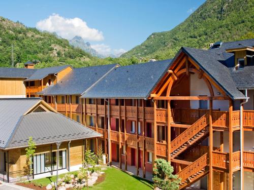 Фотография апарт отеля Lagrange Vacances Les Chalets d’Ax