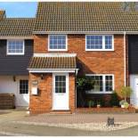 Фотография гостевого дома Poplars