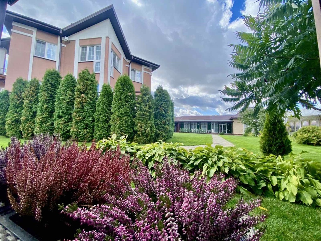 Фотография Коттеджа Частный дом Усадьба Легенда