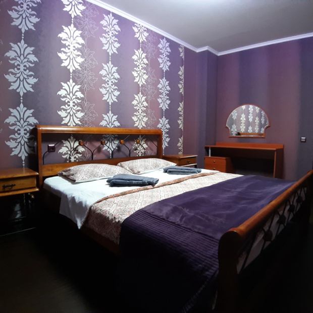 Фотографии квартиры 
            Апартаменты двухкомнатные в центре