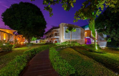 Фотография гостиницы GHL Hotel Club el Puente