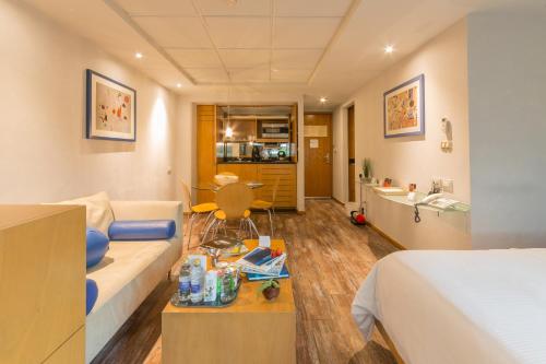 Фотография гостиницы Suites Contempo