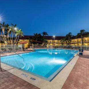 Фотографии гостиницы
La Quinta Inn by Wyndham Cocoa Beach-Port Canaveral