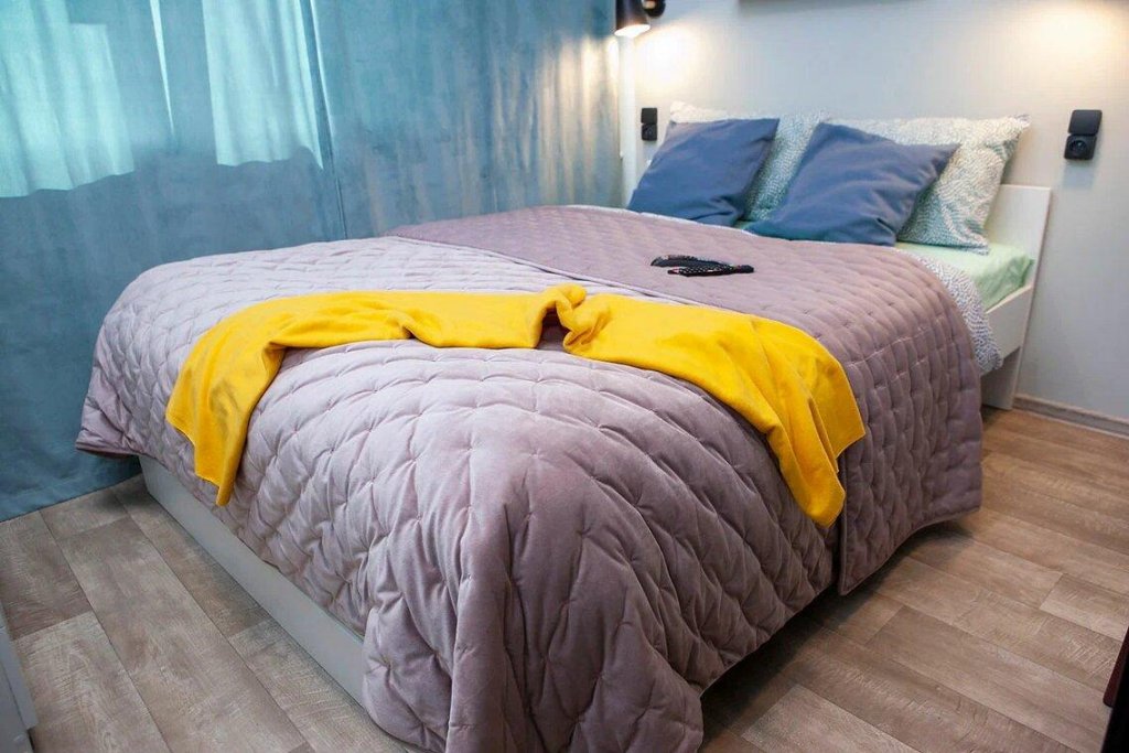 Фотография квартиры Диван и чемодан на улице Космическая