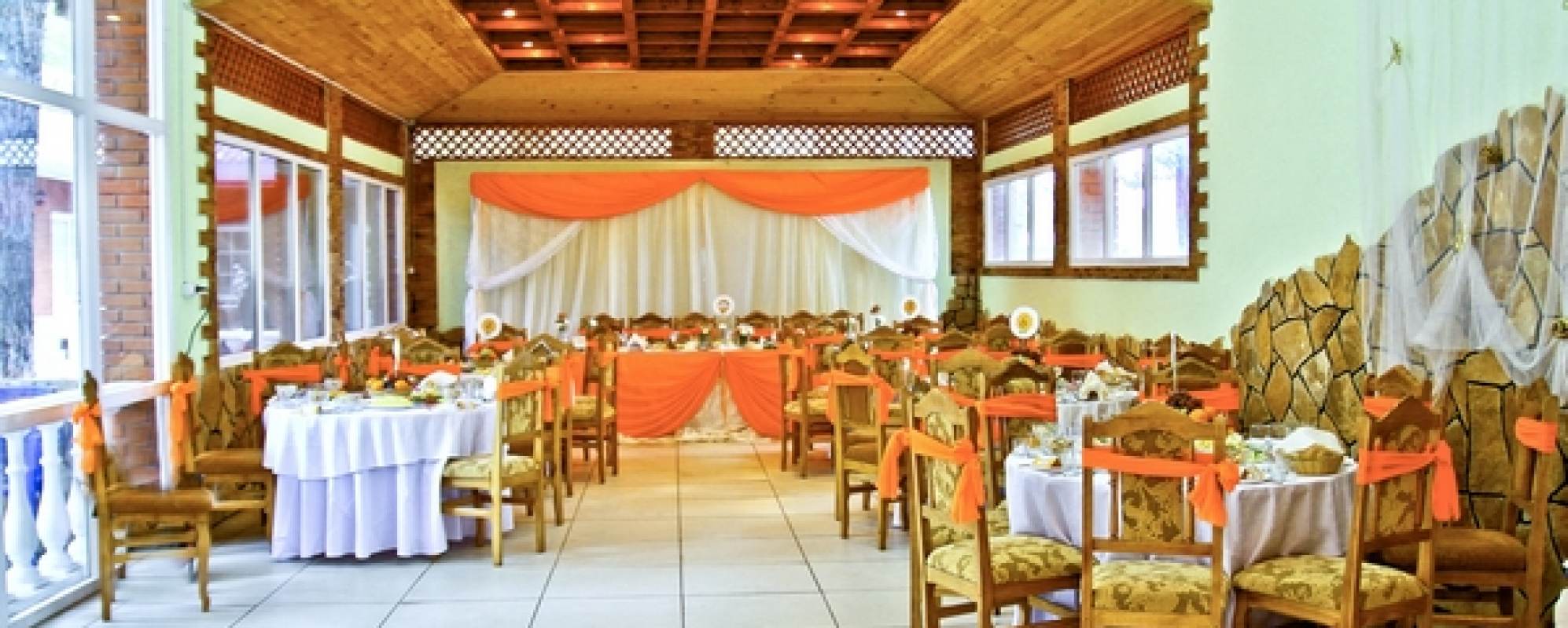 Фотографии банкетного зала Летний свадебный зал на 100 персон