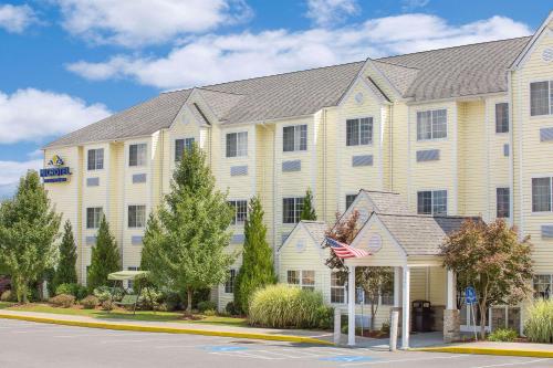 Фотография гостиницы Microtel Inn & Suites Beckley East