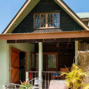 Фотографии гостевого дома
Maison Soleil