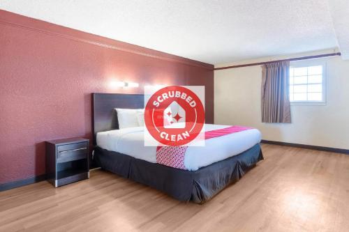 Фотография гостиницы OYO Hotel Tulsa N Sheridan Rd & Airport