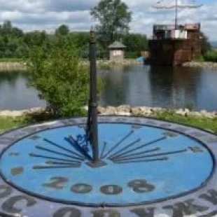 Фотография Солнечные часы в Никольском парке