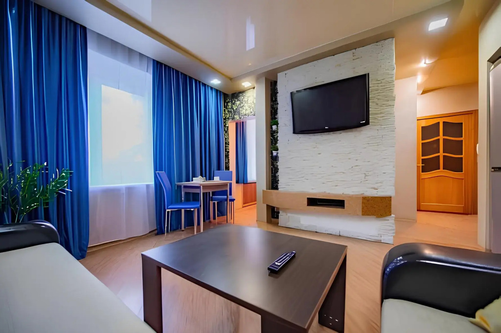 Фотография квартиры Квартира (2-комнaты) с Дизайнерcким Рeмонтoм в Центpе горoда нa Плoщaди Peволюции