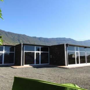 Фотографии гостевого дома
Amazing Coast House On A Tranquil Organic Farm