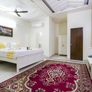 Фотография гостиницы Hotel Dior -Near Jal Mahal