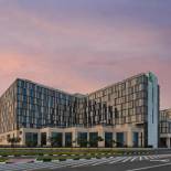 Фотография апарт отеля Staybridge Suites Dubai Al-Maktoum Airport, an IHG Hotel