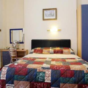 Фотографии гостиницы
OYO Boston Court Hotel