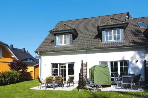 Фотография гостевого дома Semi-detached house Zingst - DOS06054-L