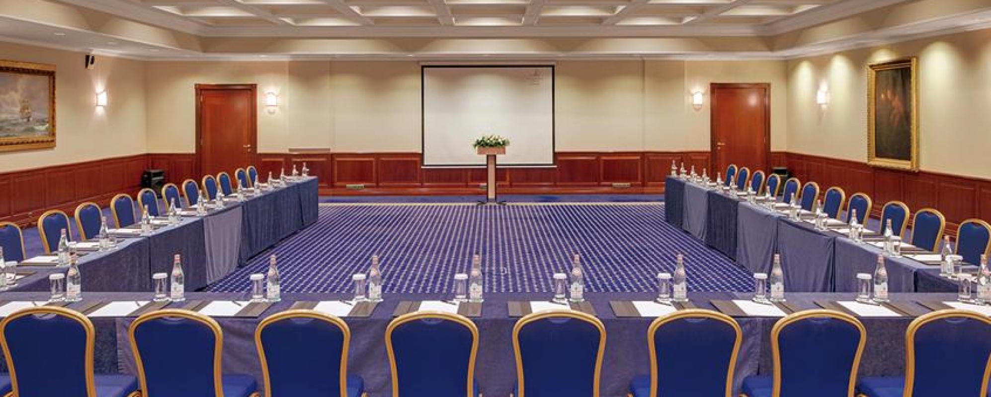 Фотографии конференц-зала Нева