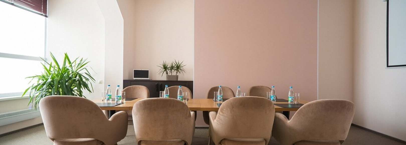 Фотография комнаты для переговоров GALA