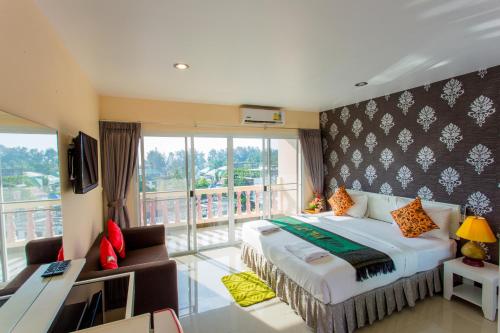 Фотография гостиницы Surin Sunset Hotel - SHA