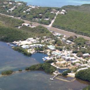 Фотографии мини отеля
Snappers Key Largo