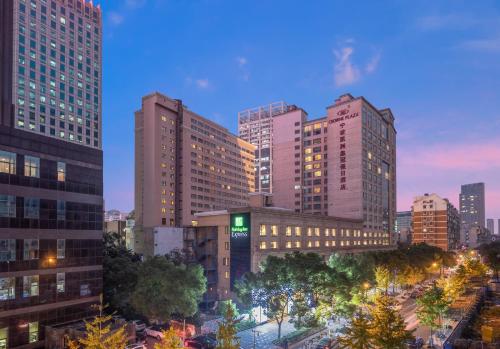 Фотография гостиницы Holiday Inn Express Ningbo City Center, an IHG Hotel