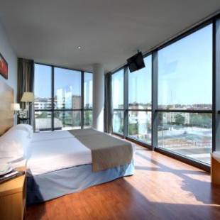 Фотографии гостиницы
Exe Sevilla Palmera