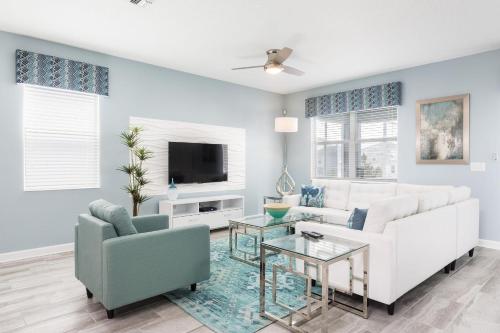 Фотография гостевого дома Champions Gate Resort, game room, theater, miles from Disney!