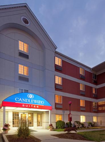 Фотография гостиницы Sonesta Simply Suites Boston Braintree