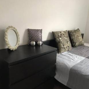 Фотографии гостевого дома
BEAUTIFUL HOME, NEWLY REFURBISHED, 3 BEDROOM HOUSE near Alton Towers, Wedgwood museum, Universities