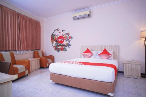 Фотография гостиницы OYO 142 Hotel Al Furqon Syariah